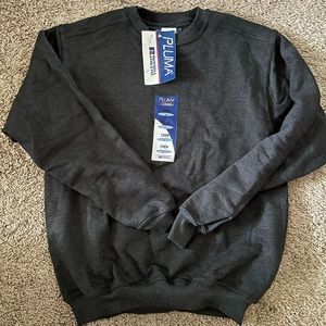 PLUMA gray crewneck sweatshirt size medium